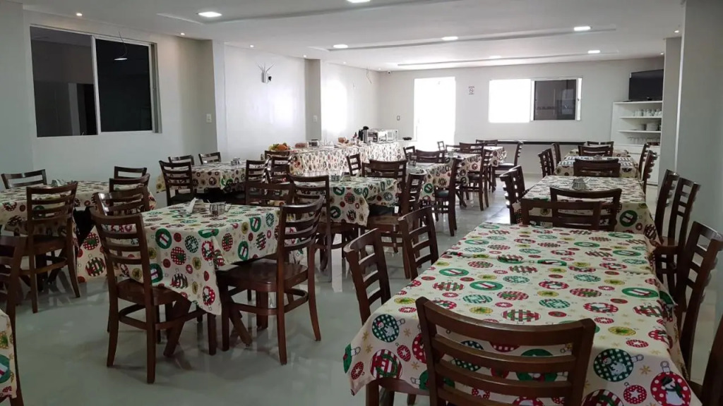Max Hotel
