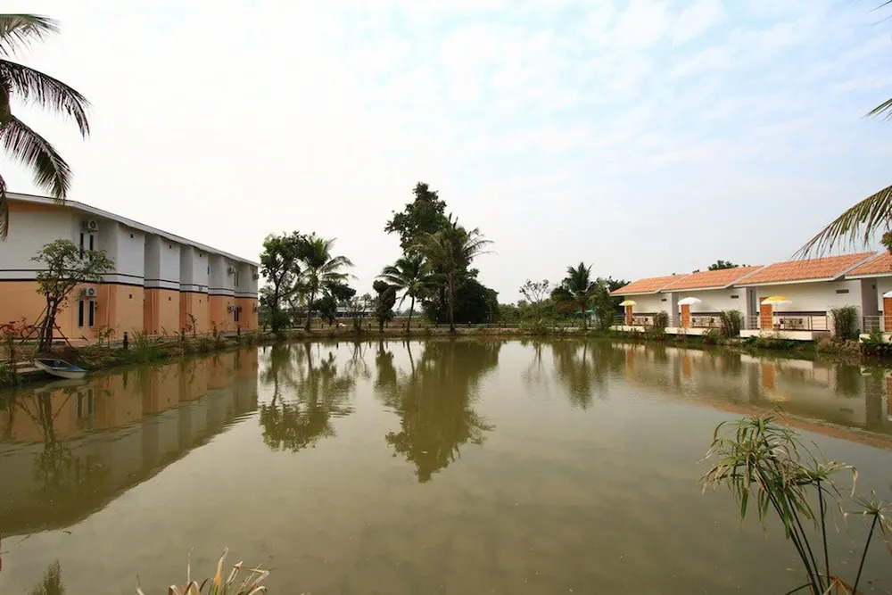 Baanpooya Hotel and Resort