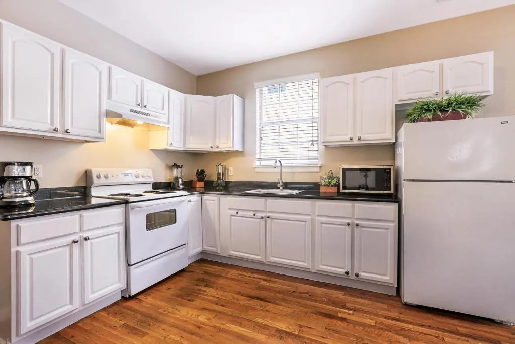 Spacious Historic Mid-City 2 Bedroom House!!!