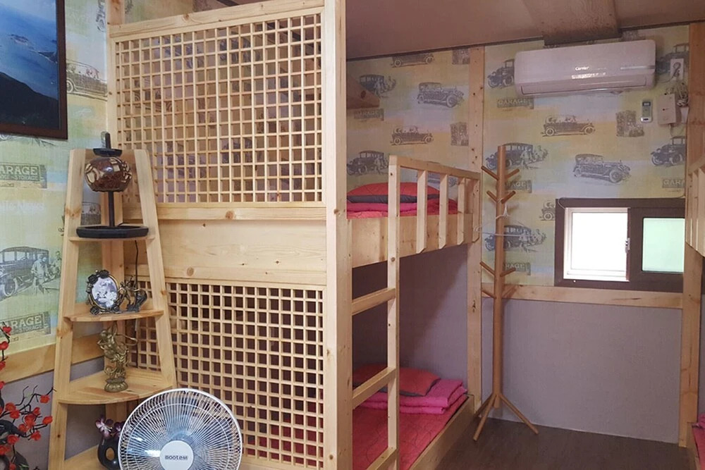 Gunsan Sandeul Guest House