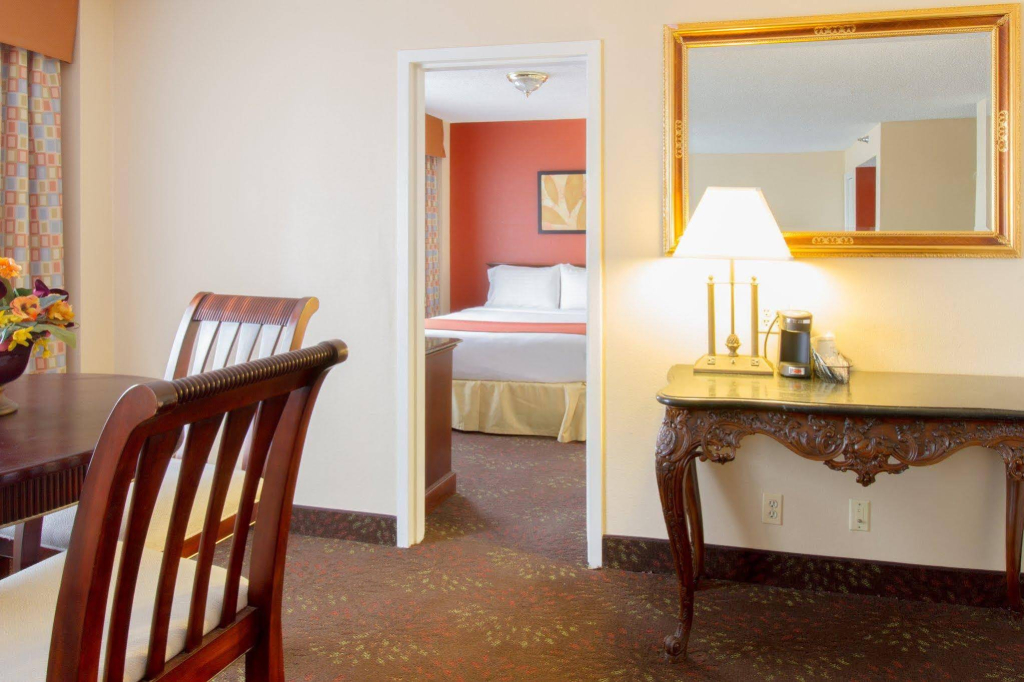 Holiday Inn OHare Area by IHG