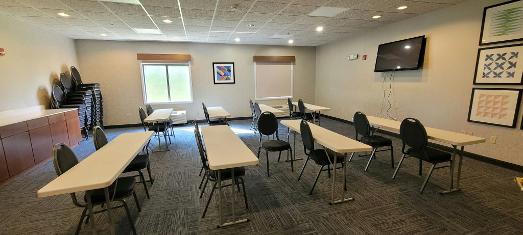 Holiday Inn Express Hotel & Suites Logansport by IHG