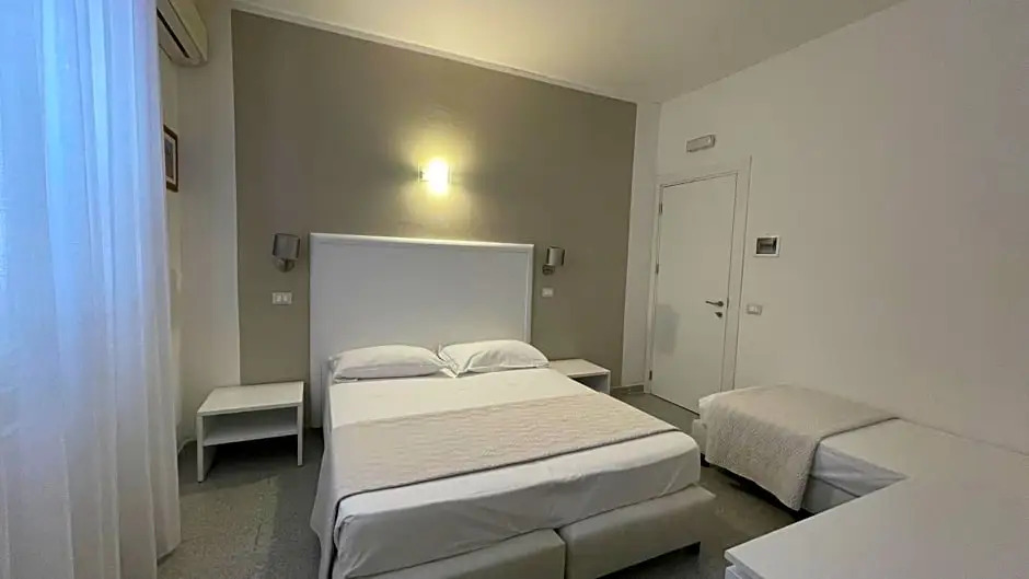 Hotel LOgliera