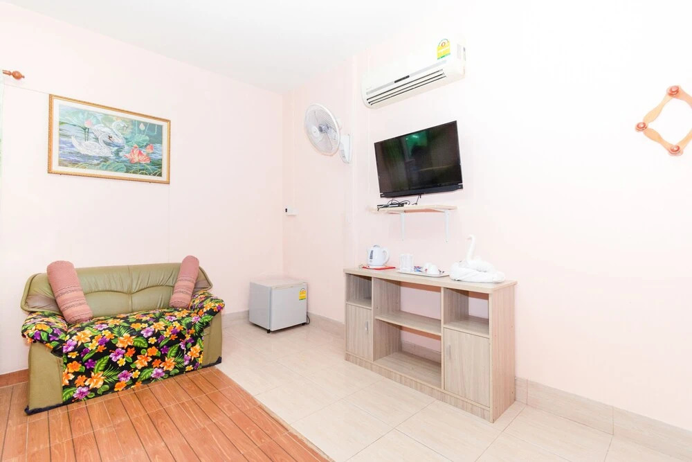 Baandin Resort by OYO Rooms