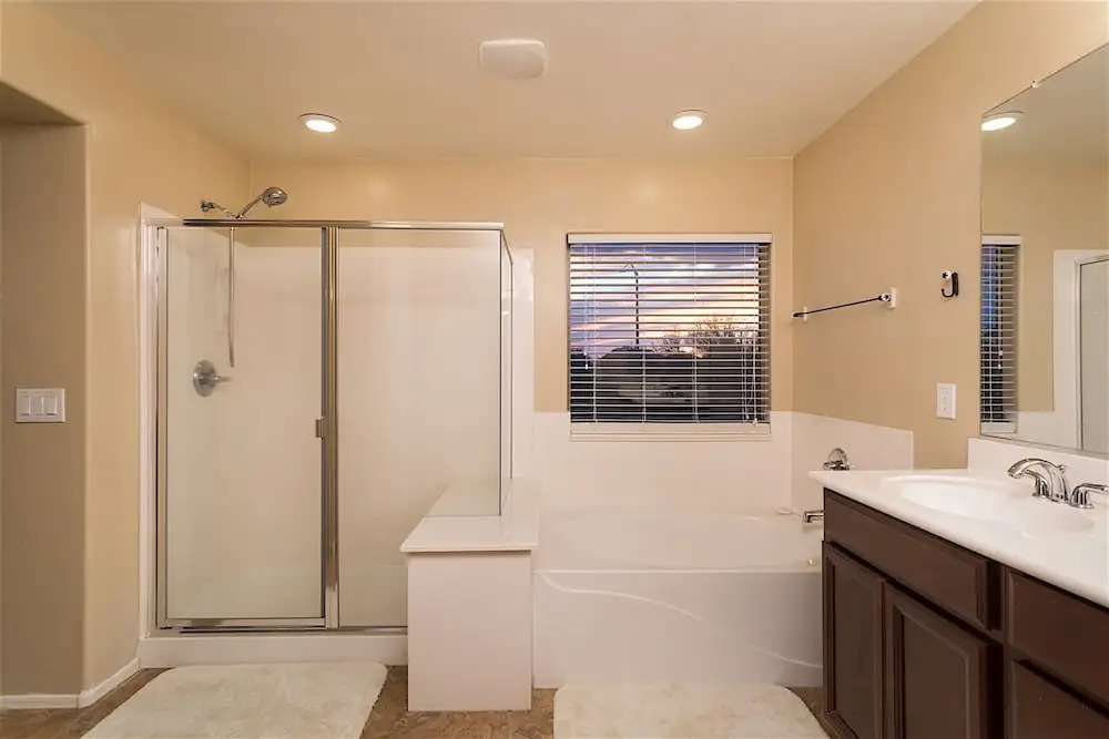 Valley of the Sun 5 BR by Casago