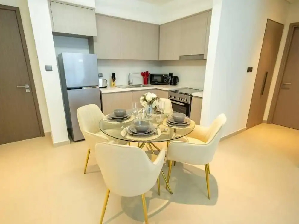Mh- Modern 1-bedroom Abode Ref - 4004