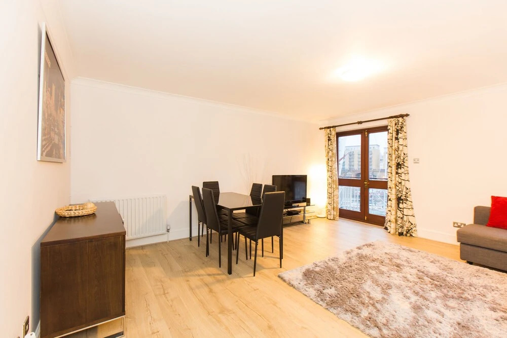 Three Bedroom Limehouse
