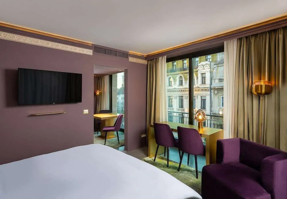Ramada Majestic