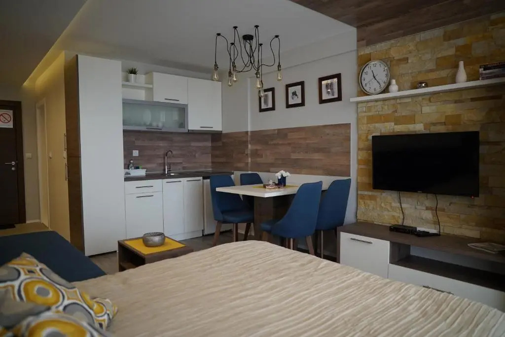 Premier 24 Milmari Kopaonik