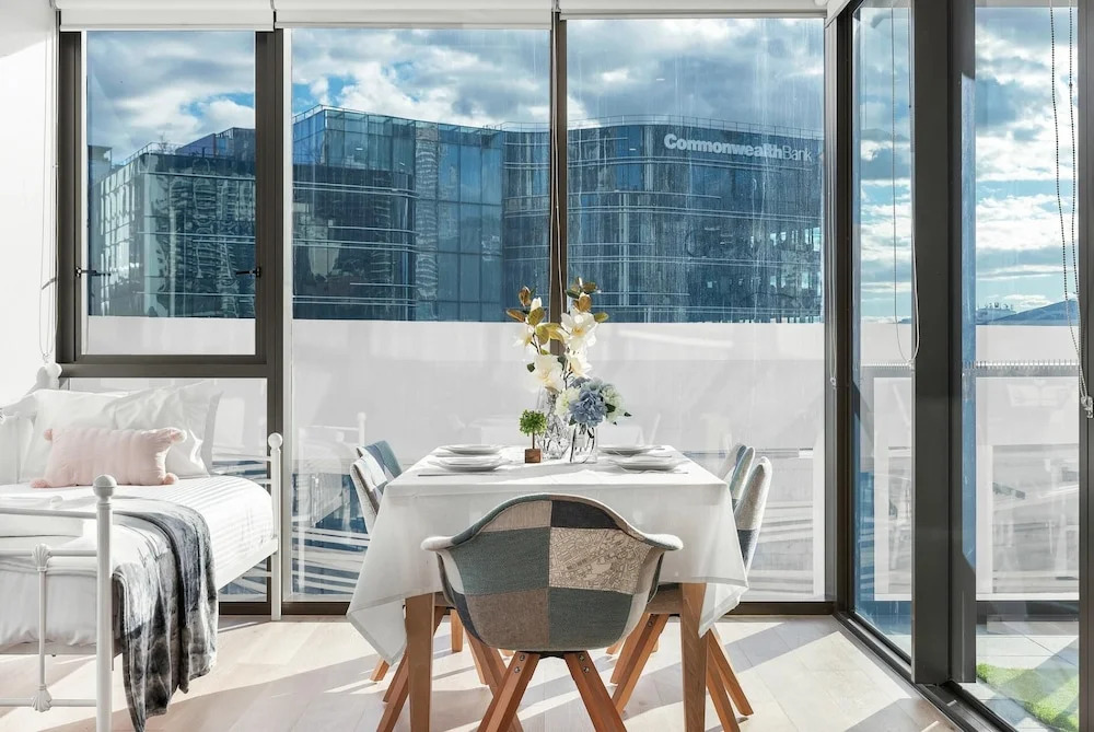 I02-china Town Luxury Service Apartment