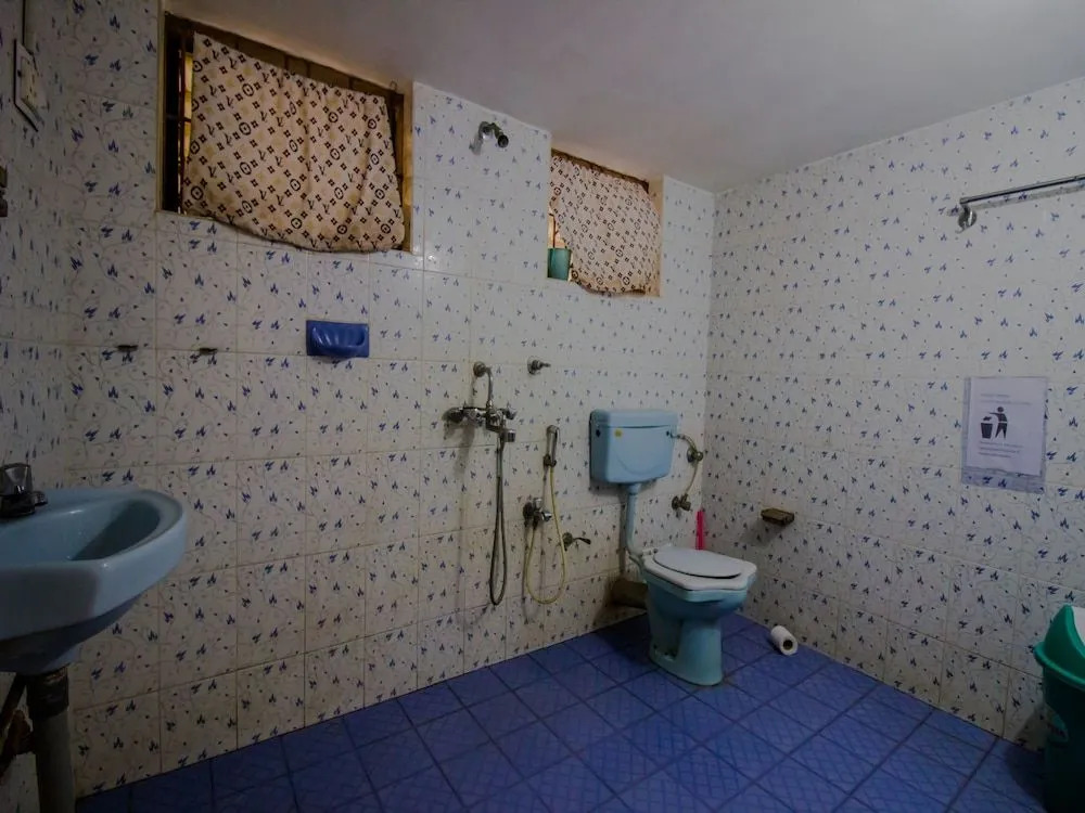 OYO 14180 Home 3BHK near by Ashwem Beach