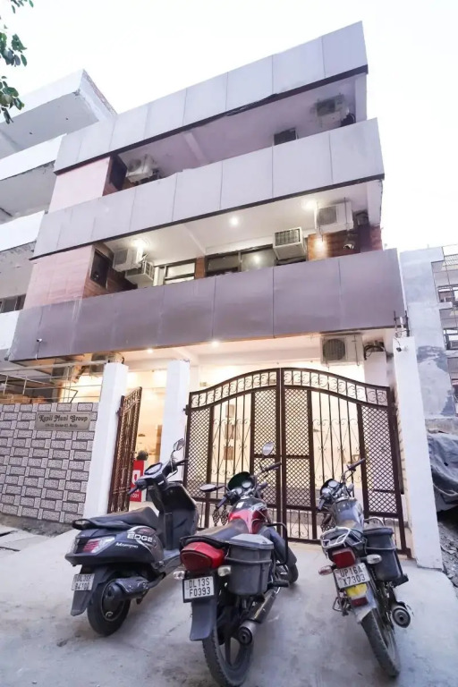 Roomshala 034 Grihum Noida Sector 63