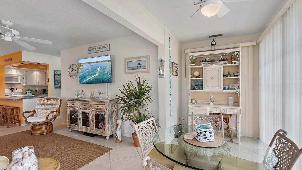 Serenity On Sutton 2 Bedroom Townhouse by RedAwning