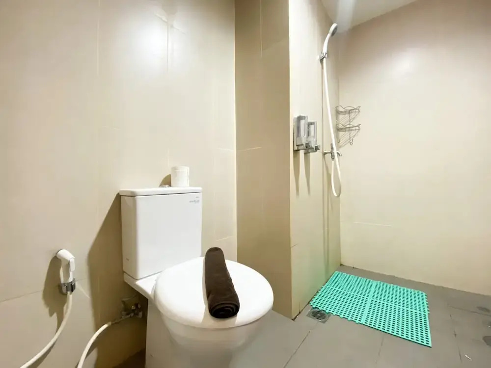 Comfort 1BR at LRT City Jatibening Apartment