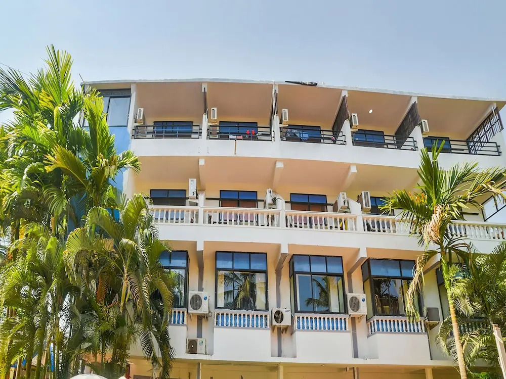Oyo 22417 Pleasure Inn