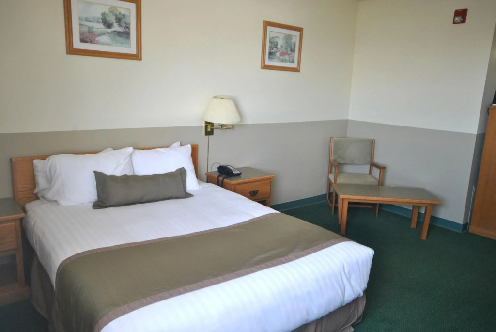 Wheatland Hotel