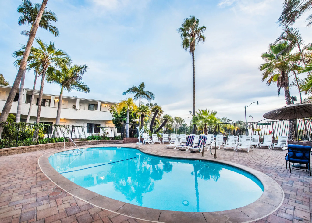 Le Petit Pali Laguna Beach