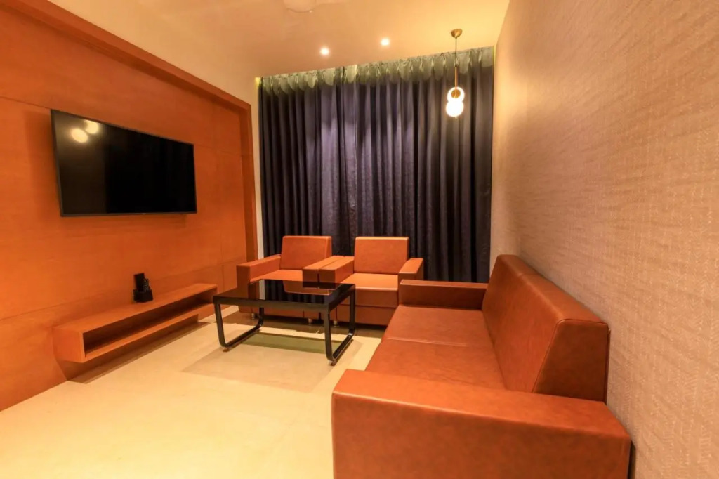 Lords Eco Inn Jamnagar - Apple Gate