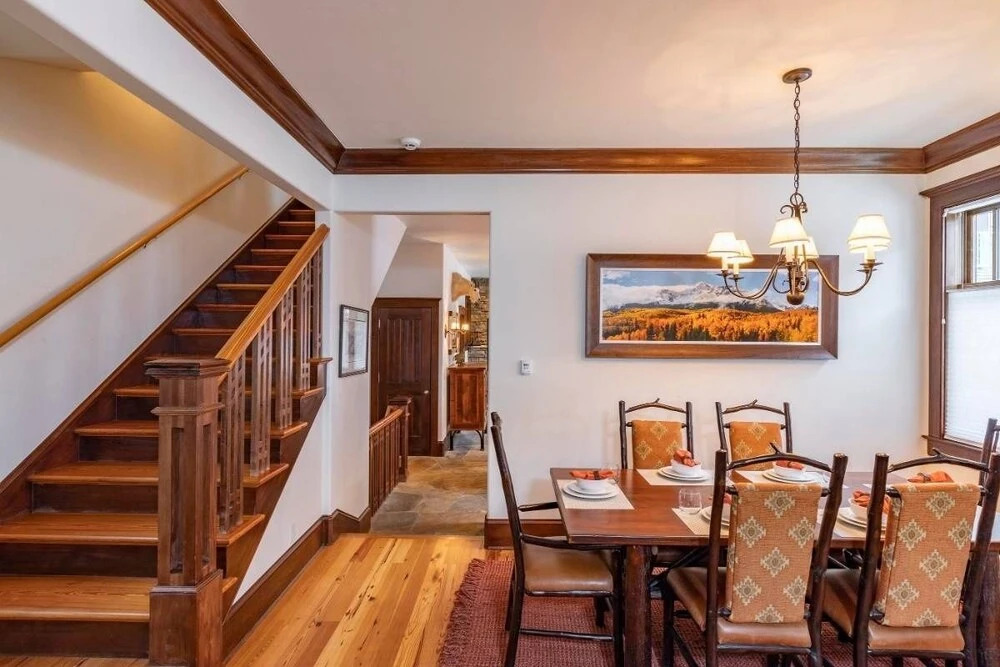 Manley  (381887) 4 Bedroom Home by RedAwning