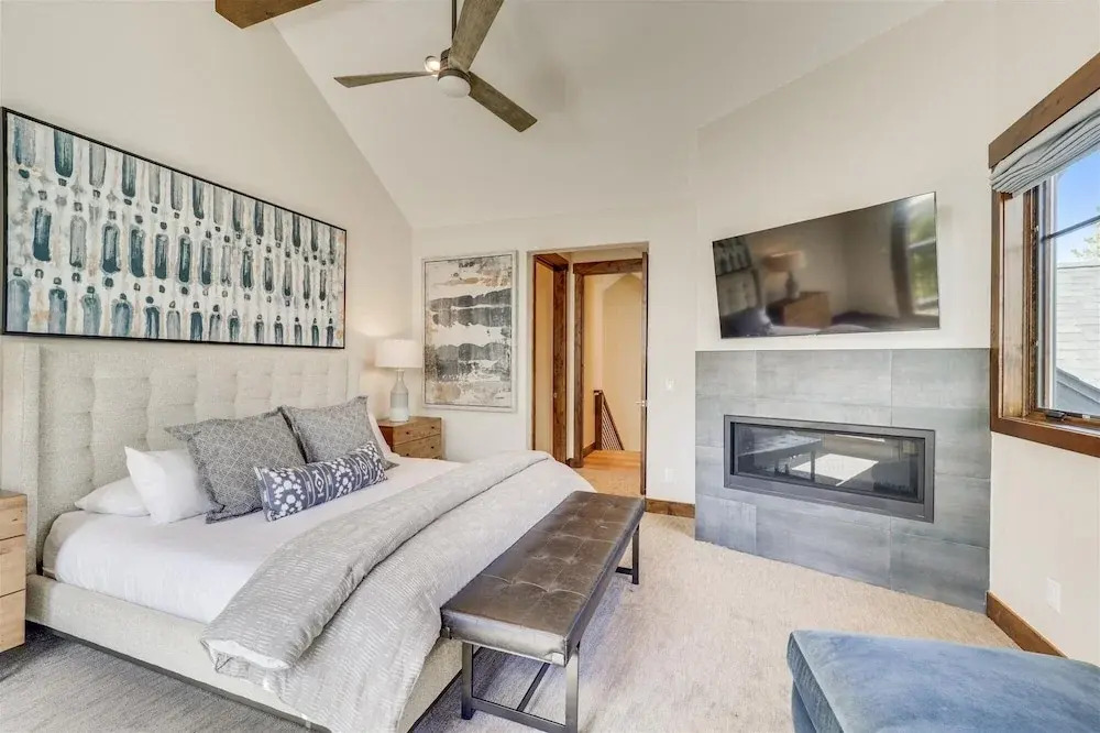 Wolverine Lookout 3 Bedroom Townhouse by Redawning