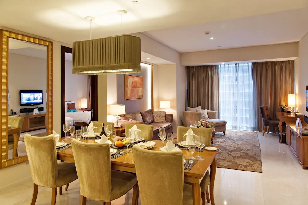 Oakwood Premier Manila