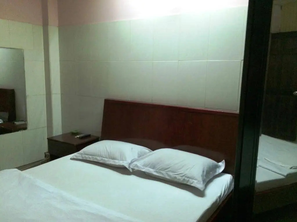 Hong Loan Hotel 1