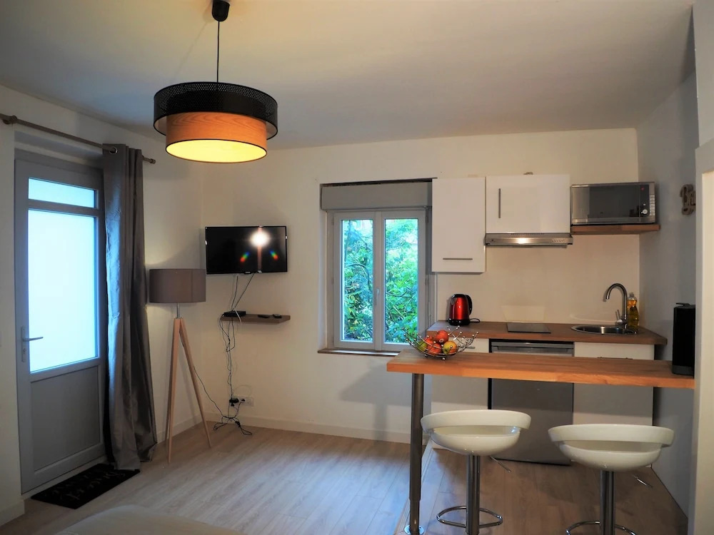 Studio moderne et calme hypercentre