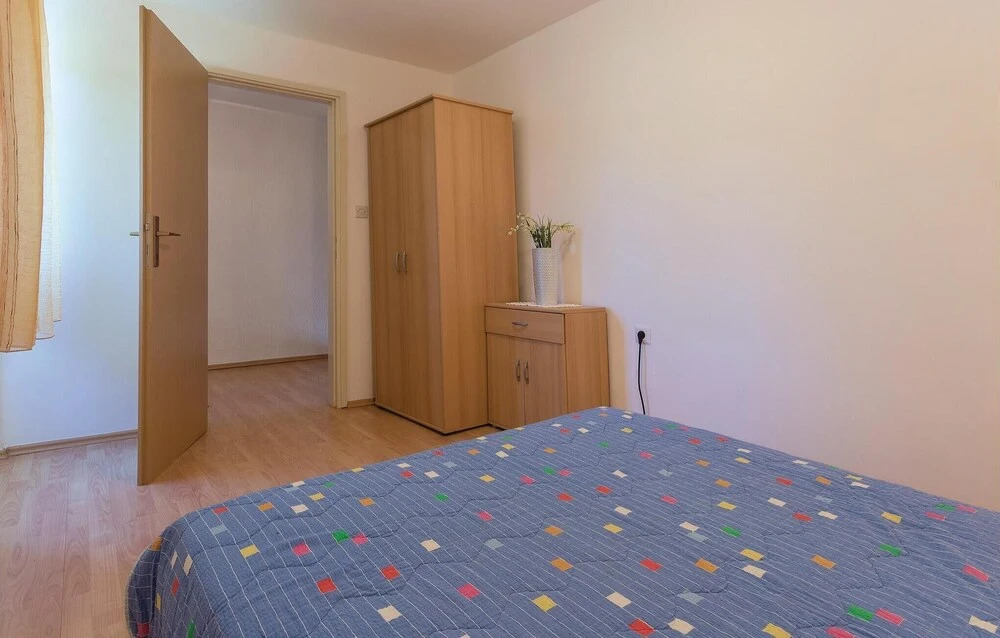 Lovely Home In Pula With Wifi