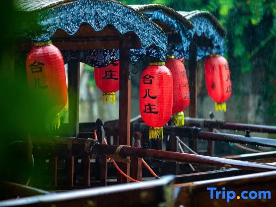Oriental Water View Garden Hotel
