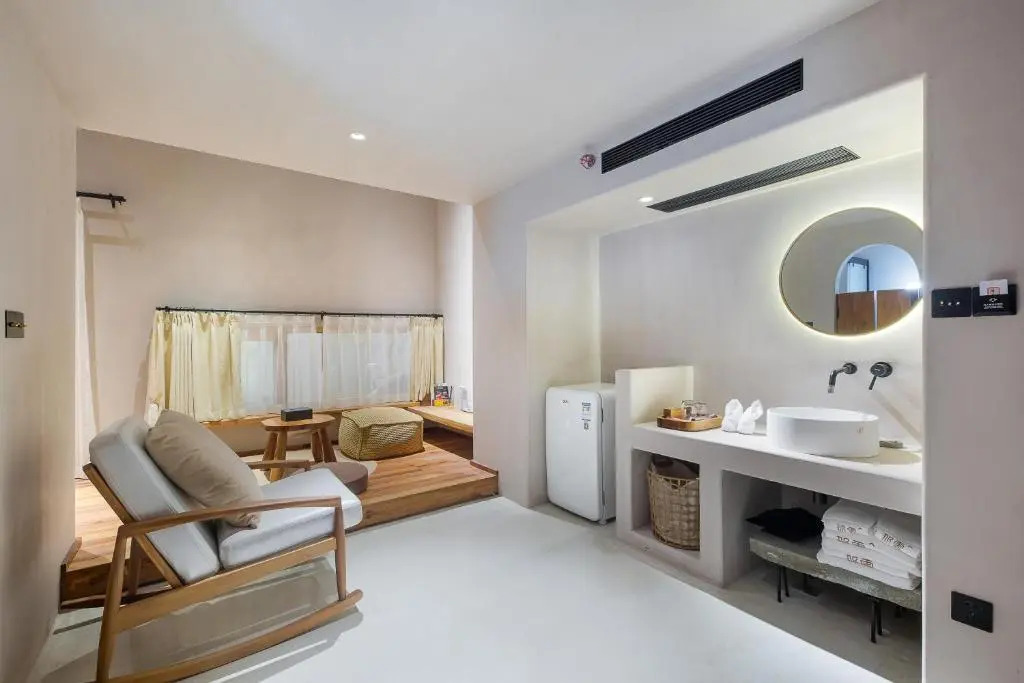 Nayun Xingkongsu Hotel