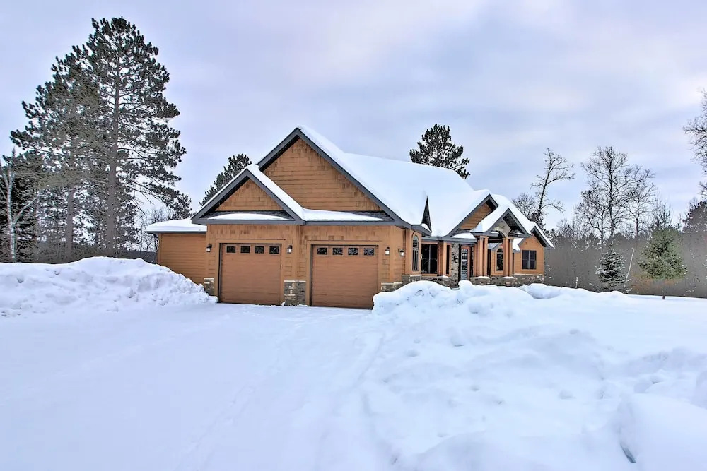 Lakefront Giants Ridge Retreat Near Ski & Golf!