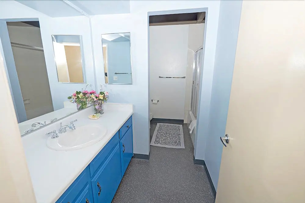 439 Ala Wai Blvd.,103 - 3 Br condo by RedAwning