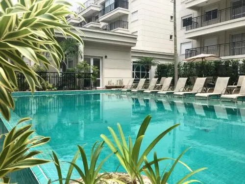 Apartamento Menara Morumbi - 150m do Hospital Albert Einstein, Faculdade e Estádio - 1 vaga de garagem