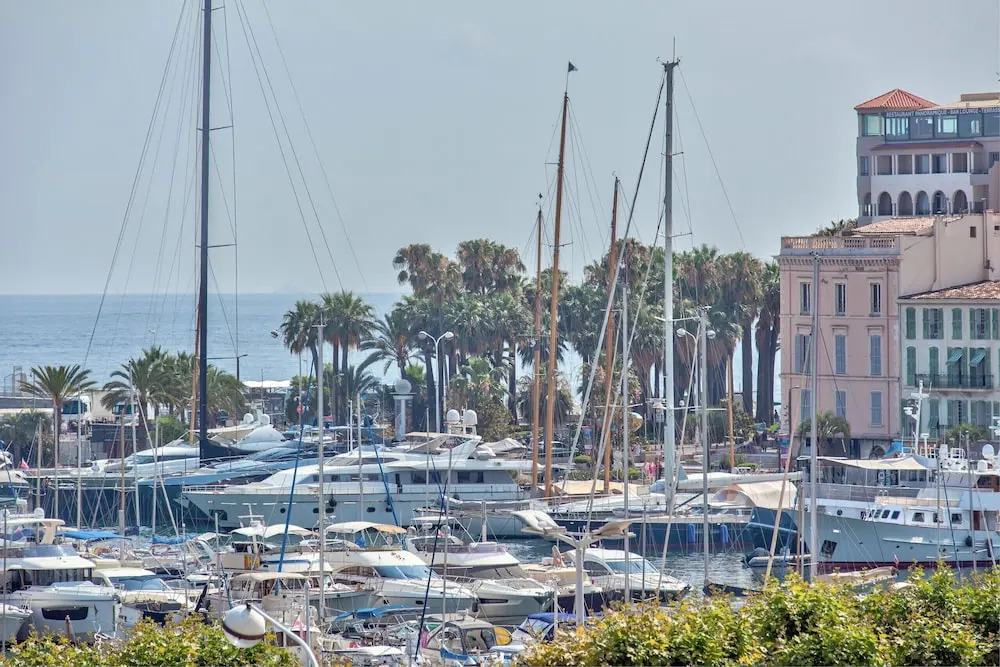 Ref 705823 in Cannes