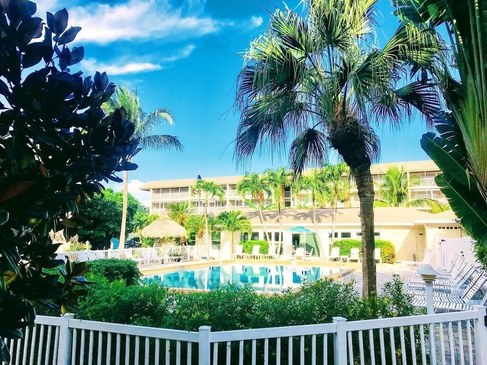 Sanibel Siesta on the Beach Unit 603 2 Bedrooms 2 Bathrooms Condo