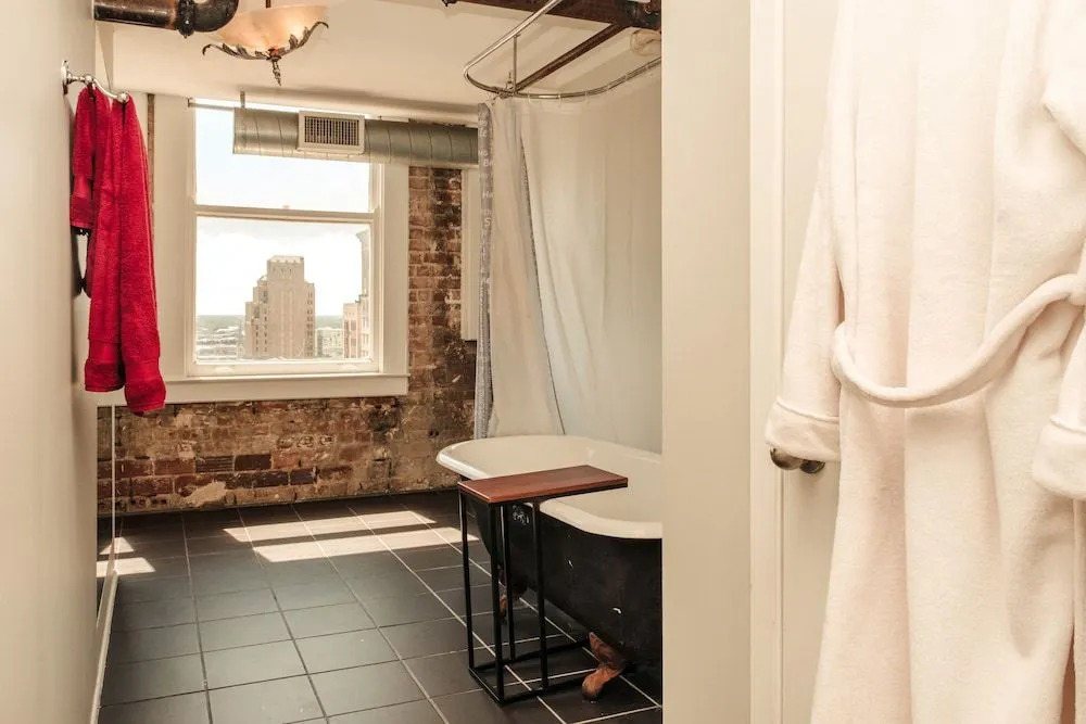CrashPad on Main Street