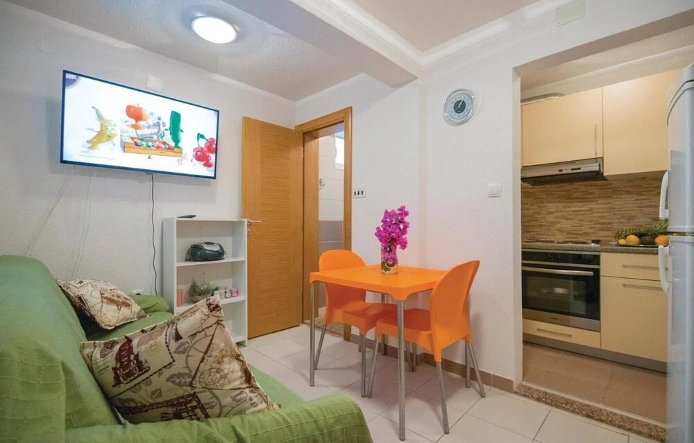 Amazing Home in Stari Grad With Wifi and 1 Bedrooms