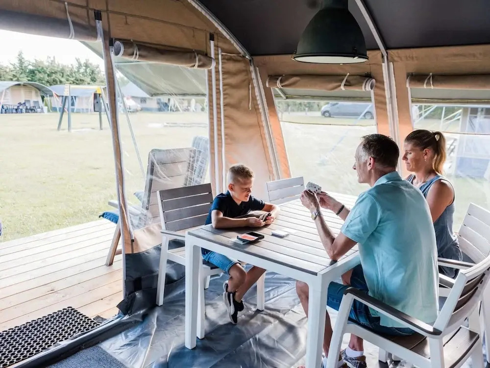 Lakefront Glamping w/ Pets