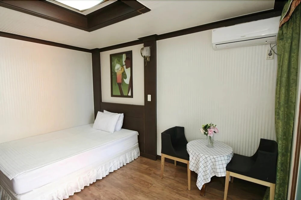 Naksan Seashore Contel