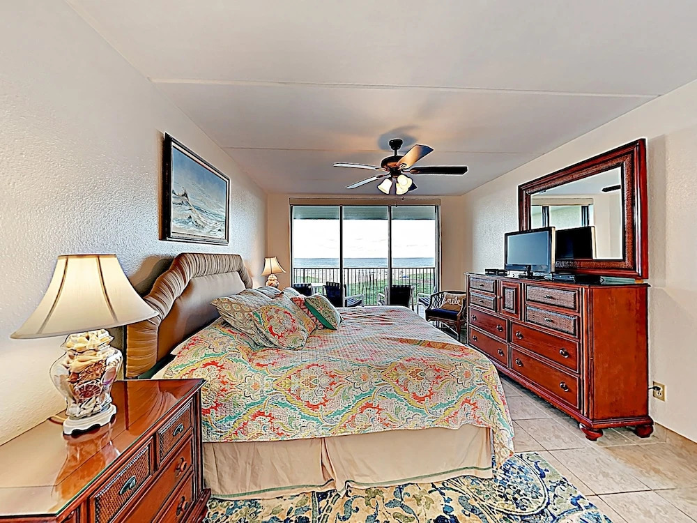 New Listing! Beachfront Bliss W/ Pools & Sauna 3 Bedroom Condo
