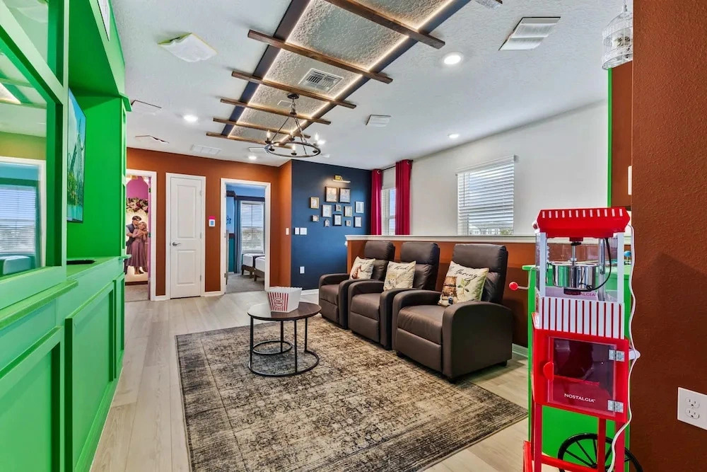5BR End-unit w Pool Themed Rooms Gameloft 16225
