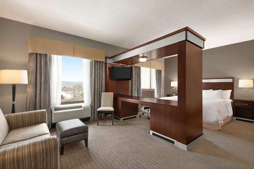 Hampton Inn & Suites - Mansfield