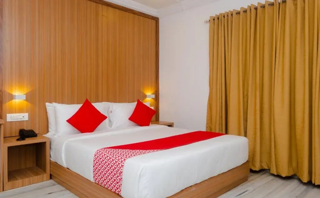 Aviva Lite By OYO Rooms