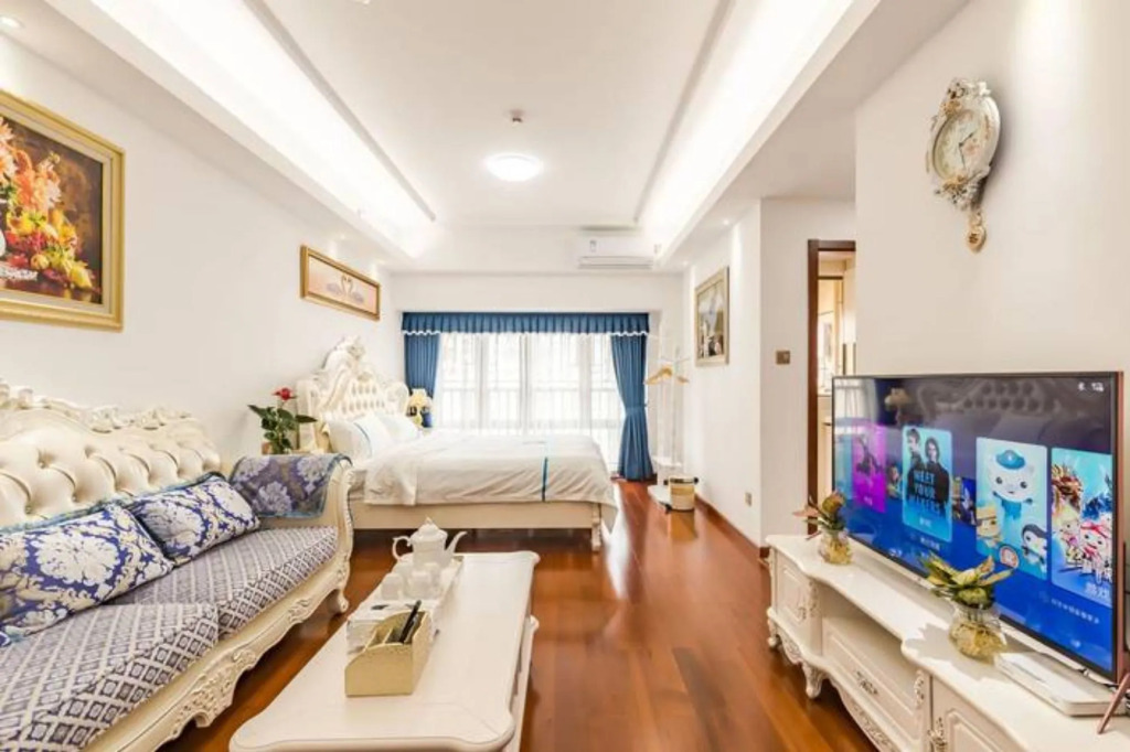 Отель Western Theme Holiday Apartment Hotel