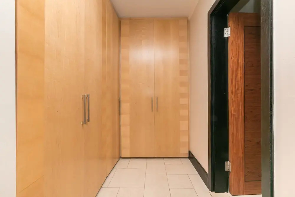 Raphael Suites