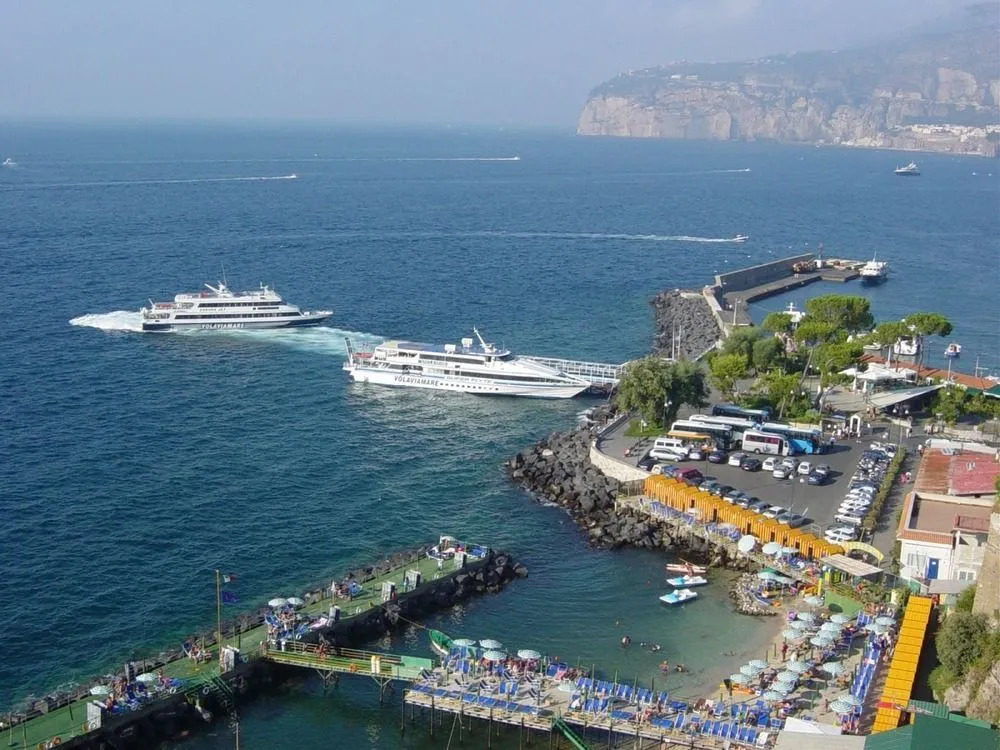 Yacht Suite Sorrento