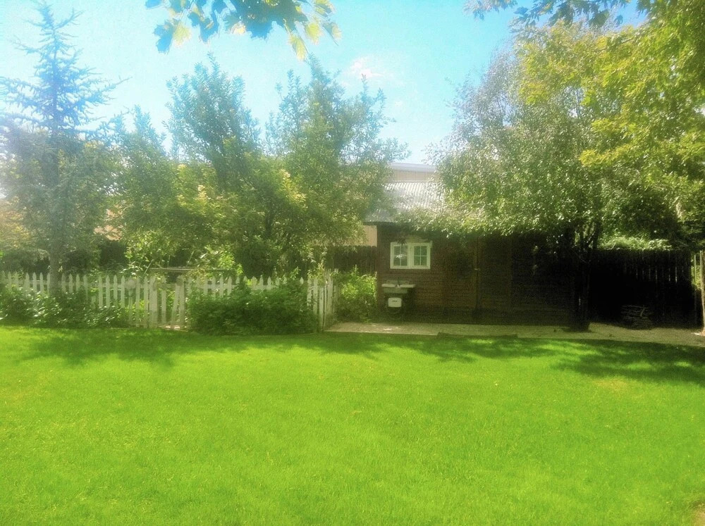 Huge 5-BR Home Just South of the City