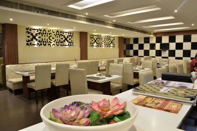 Hotel Poonam Plaza