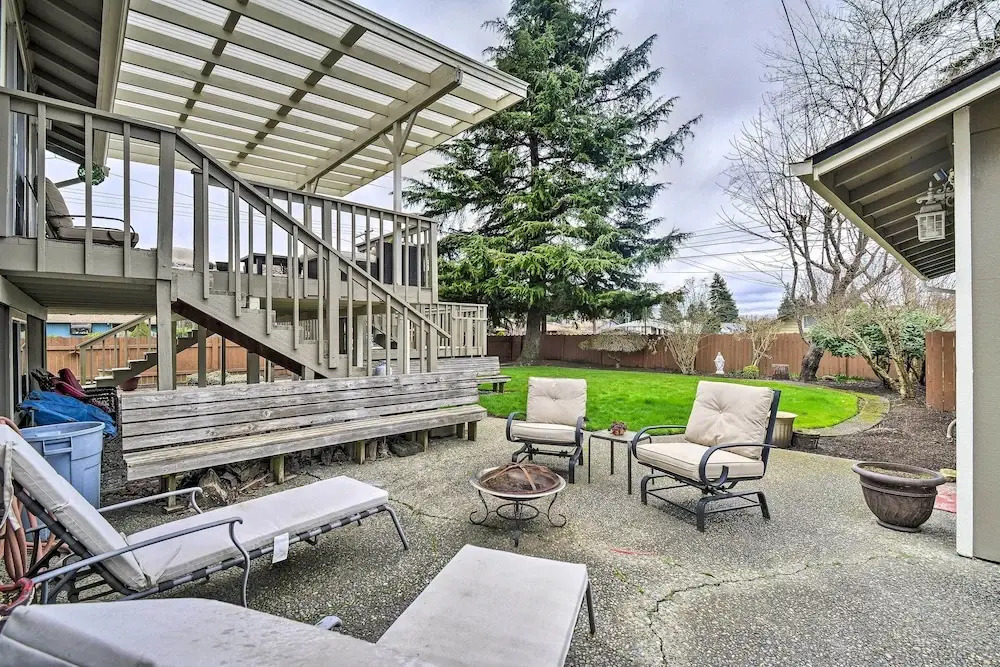 Spacious Tacoma Getaway: 2 Mi to Old Town!