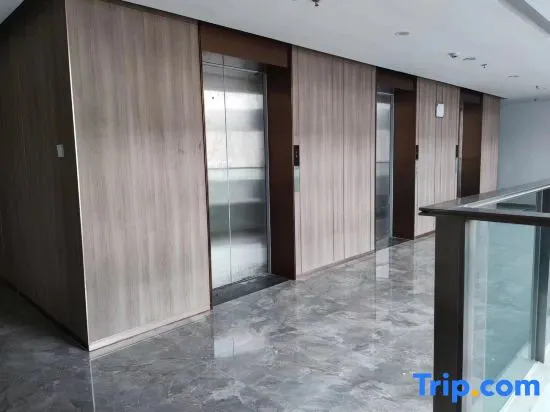 Yuhouse High Altitude Sea View Loft Apartment (Shantou High Speed Railway Station Branch)